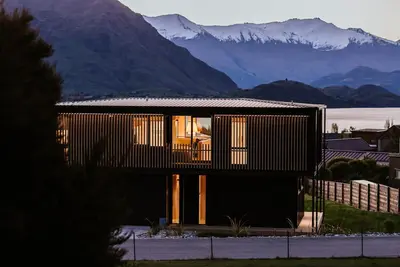 Platinum Ridge | Lake Views | Sleeps 8