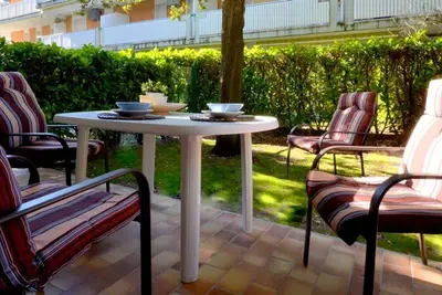 Image de Superbe appartement avec jardin, à 100m de la mer
