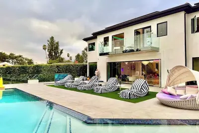 @ Marbella Lane - Enchanted Garden & Pool Hideaway