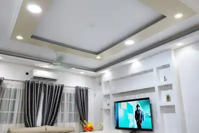 Image de Appartement meublés à cotonou menontin avec wifi et canal+ gratuite.