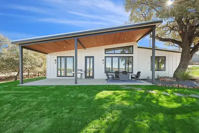 Image de The Retreat 4: Marina Vista