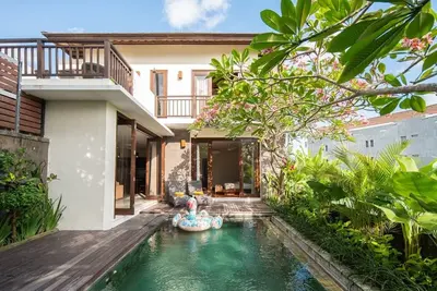 Image de 3-Bedroom Villa with Private Pool and Bathtub