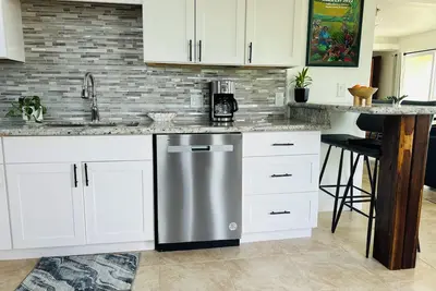 Image de Charming 1-bedroom apartment in Christiansted overlooking the Caribbean Sea