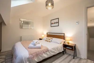 Image de City Centre Victorian Townhouse - StayByNumbers