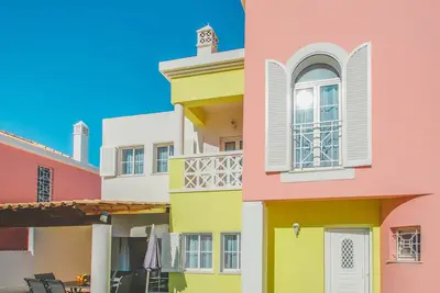 Image de Modern villa with pool and Bbq in Albufeira