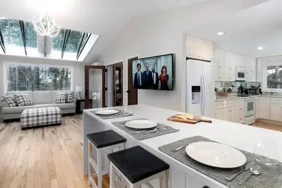 Image de Modern 3-Bedroom Home, Eastman