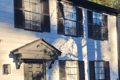 Image de Charming 4-bedroom house in Alpharetta with WiFi and Ac