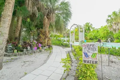 Image de Welcome to Casa Verde @ Paradise Found! Sunny 2br retreat w/ pool on Palm Island