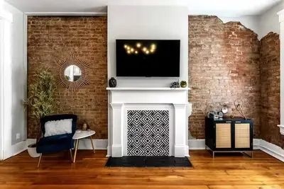 Image de Chic Pendleton Condo, Steps from Otr/Stadiums/Casino, W/D in unit, Shared Patio