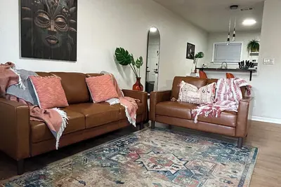 Image de Cozy & Inviting, Off Famu Campus Ste#3