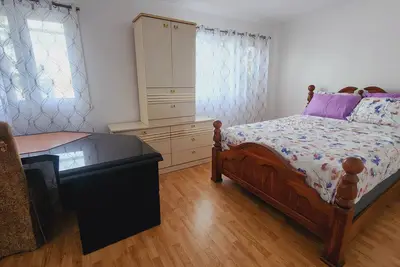 Image de Maison a louer pour 6 a 8 personnes completement  meubler