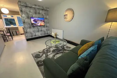 Image de Indulgent Cozy 2 Br home