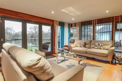 Image de Tealby, family friendly, luxury holiday cottage in Horning