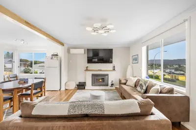 Image de Modern Coastal Escape in Triabunna