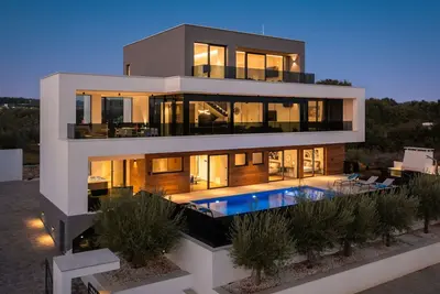 Image de Maison de vacances privée avec climatisation, piscine privée, bain à remous, Wifi, Tv, terrasse
