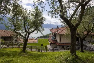 Image de Agréable appartement avec Wifi, bain à remous, Tv, patio, animaux admis et parking