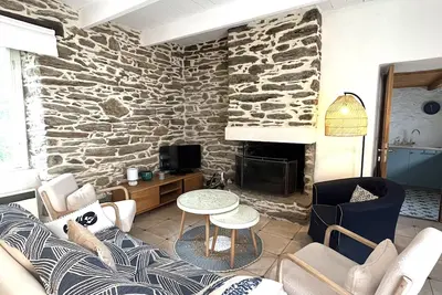 Image de Maison spacieuse avec jardin au cœur de Lomener