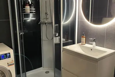 Image de Charming 2-bedroom apartment in terrific Tromso with WiFi, close to the Airport.