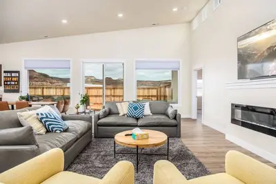 Image de Thistle Retreat l Private Hot Tub I Pool I Views