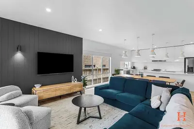 Image de Stylish Home with Rumpus Room