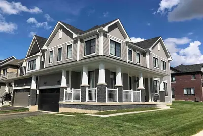 Image de New Niagara 5 Bedroom 3 Bathroom home in West Niagara