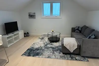 Image de Beautiful, Brand-New Loft Apartment