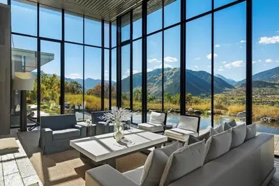 Image de Red Mountain Retreat