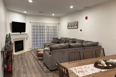 Image de Brand new 3 Br Lincoln condo w/ free shuttle to Loon Mountain