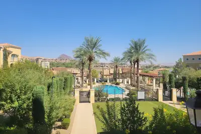 Image de Cozy condo in fabulous Lake Las Vegas with 2 pools and a hot tub!