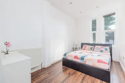 Image de Two Bedroom Apartment At Heart Of Hanwell