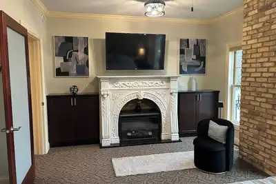 Image de Cozy 2-bedroom apartment situated in the heart of quaint East Dundee