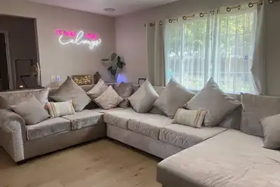 Image de Luxury Home: La, Big Bear & Lv - 5 Mins to Mall