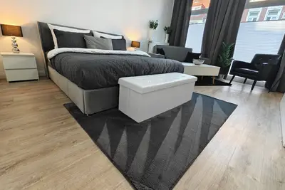 Image de Superior Apartment Wismar Zentrum 2 King-Betten 2 Badezimmer bis zu 8 Gäste