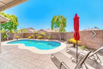 Image de Sleeps 6, 3 Bd, 2 Ba, 4 beds, pool, pets, Goodyear