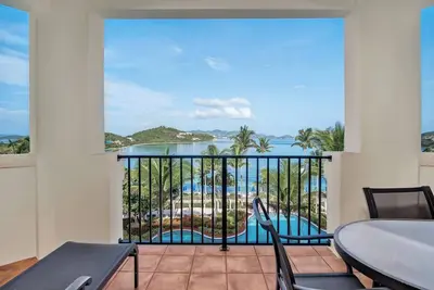 Image de Amazing Ritz Carlton Residence--2-Bdrm; Full Kitchen & Beautiful Ocean View