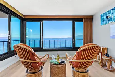 Image de Oceanfront with A/C, lanai, panoramic ocean views