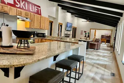 Image de Base Camp: Riverfront in Mid-Town Ruidoso