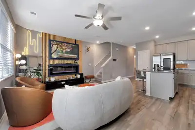 Image de Electric & Vibrant home 15 min from Downtown Atl