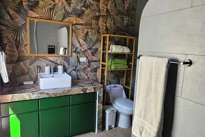 Image de Charming 2-bedroom house with WiFi, Ac in serene Parrita