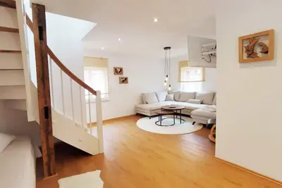 Image de Stylish vacation home over three floors with sauna