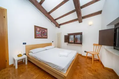 Image de Historic Elegance - Apt in the Heart of Udine