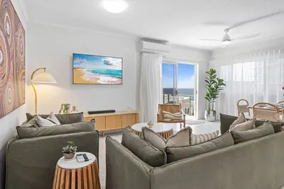 Image de Stylish 3-Bed Apartment in Coastal Redcliffe
