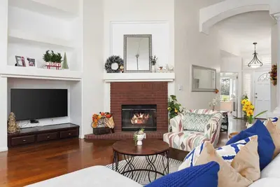 Image de Spacious 4br Retreat｜Relaxing Patio, Backyard & Home Office｜Pet-Friendly #41844