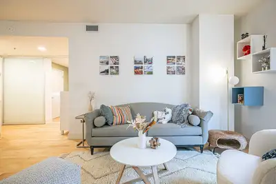 Image de Stylish 2br Apartment in Downtown Lansing｜Workspace Included｜Pet-Friendly #41904