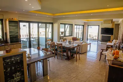 Image de Aloe Verra Condo, By IdealStay Experience