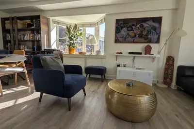 Image de Stylish 3 bedroom apartment in the town. Free Parking for 2 cars.