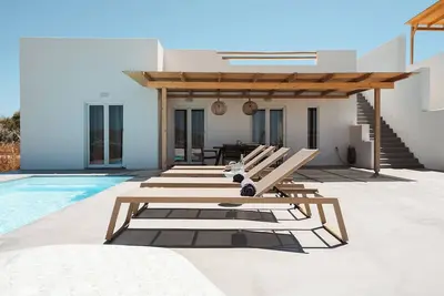 Image de Villa Solena • Brand-New with Pool • Agia Anna Naxos