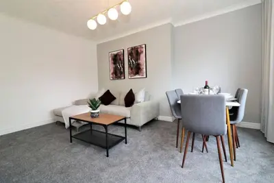 the Macintosh Lower`