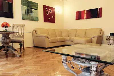 Image de Spacious 3-bedroom 3 bathroom  apartment in 5th district next to Károly Gardens