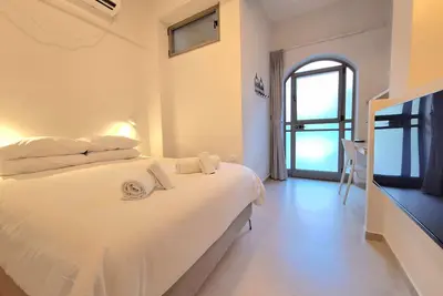 Image de Welcome to «The Olive» by Mpj vacation Rentals Ltd